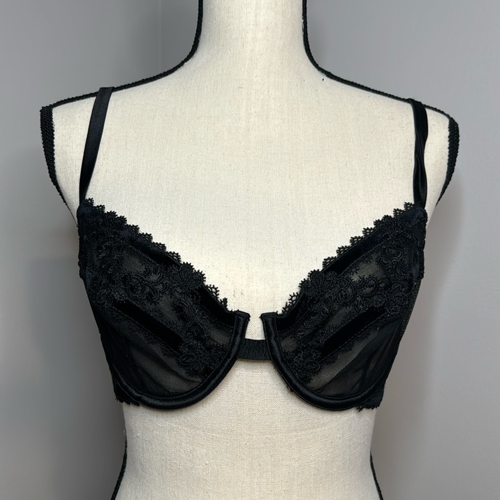 Victoria’s Secret Women’s Black Mesh/Felt Sheer Demi Bra Sz 34D
